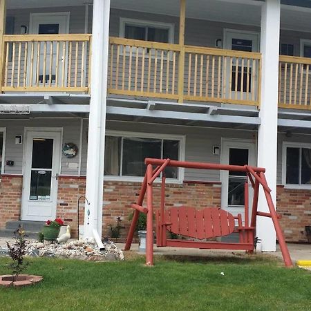 River Country Motor Lodge Grayling Exterior photo