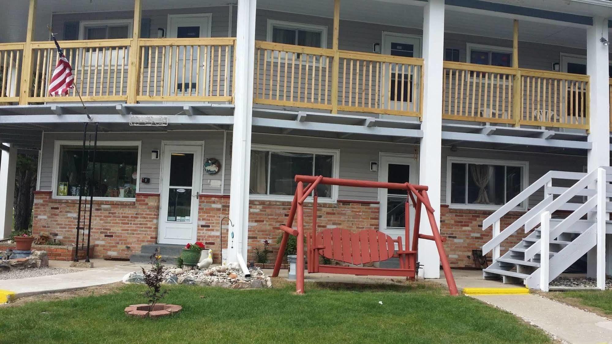 River Country Motor Lodge Grayling Exterior photo
